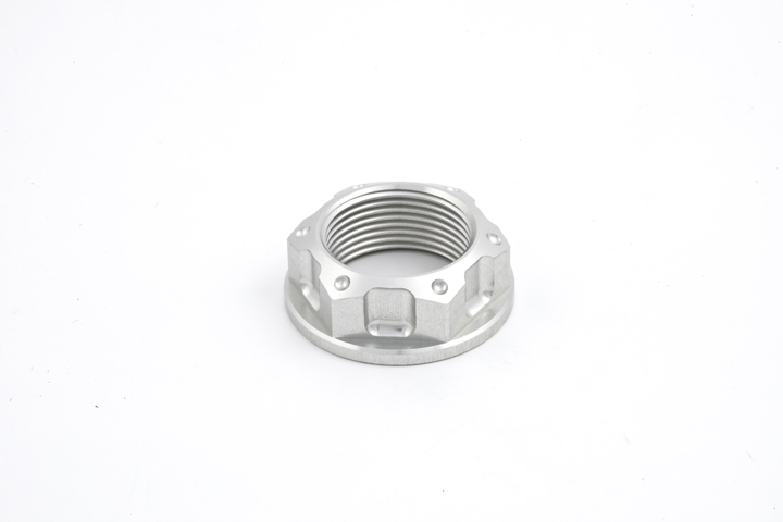 tuerca mecanizada de aluminio ergal thunderbolt #018