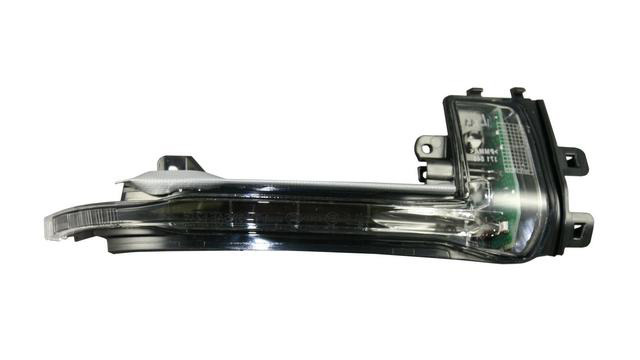 IPARLUX FRONT RIGHT INDICATOR - Picture 1 of 1