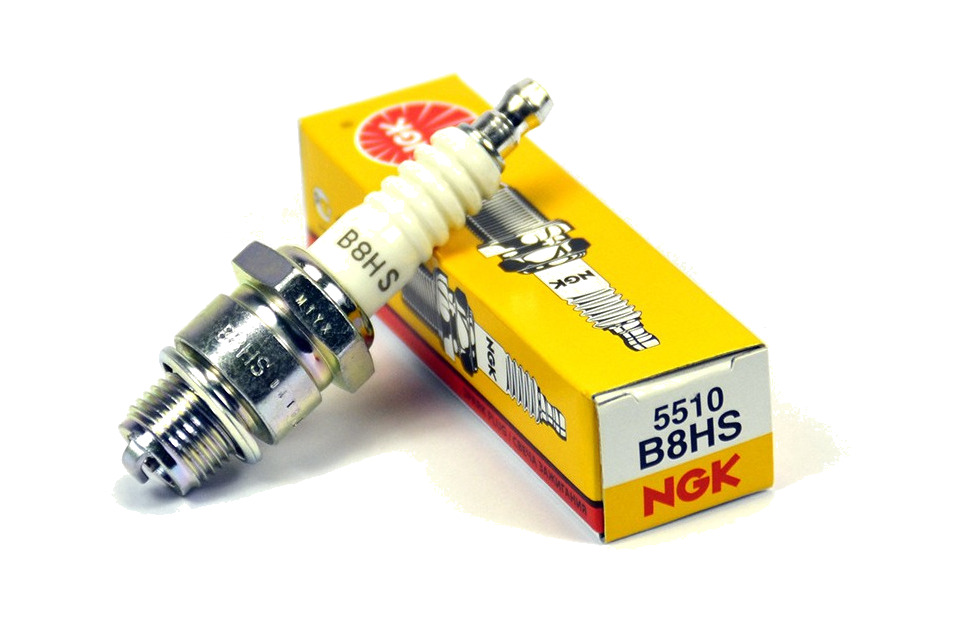 NGK Bujía NGK B8HS para mayor potencia de chispa y mejores rendimientos del moto - Imagen 2 de 2