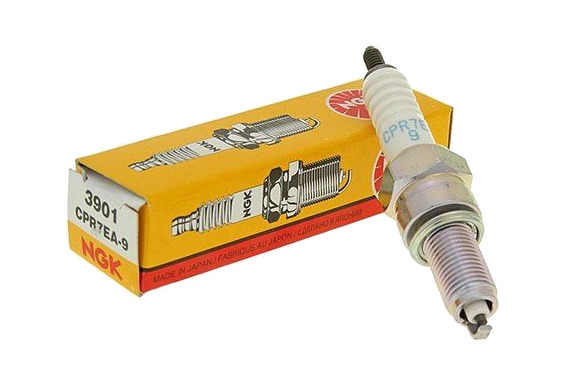 NGK Spark plug CPR7EA-9 NGK - Greater spark power and better engine performance - Picture 1 of 1