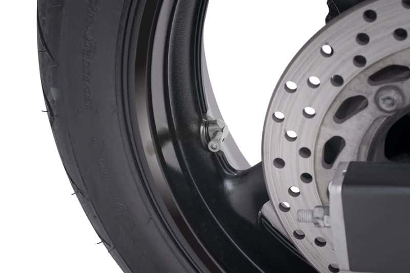 juego de 2 válvulas de competición a 90 grados para neumáticos tubeless - diámetro de agujero de llanta 11mm