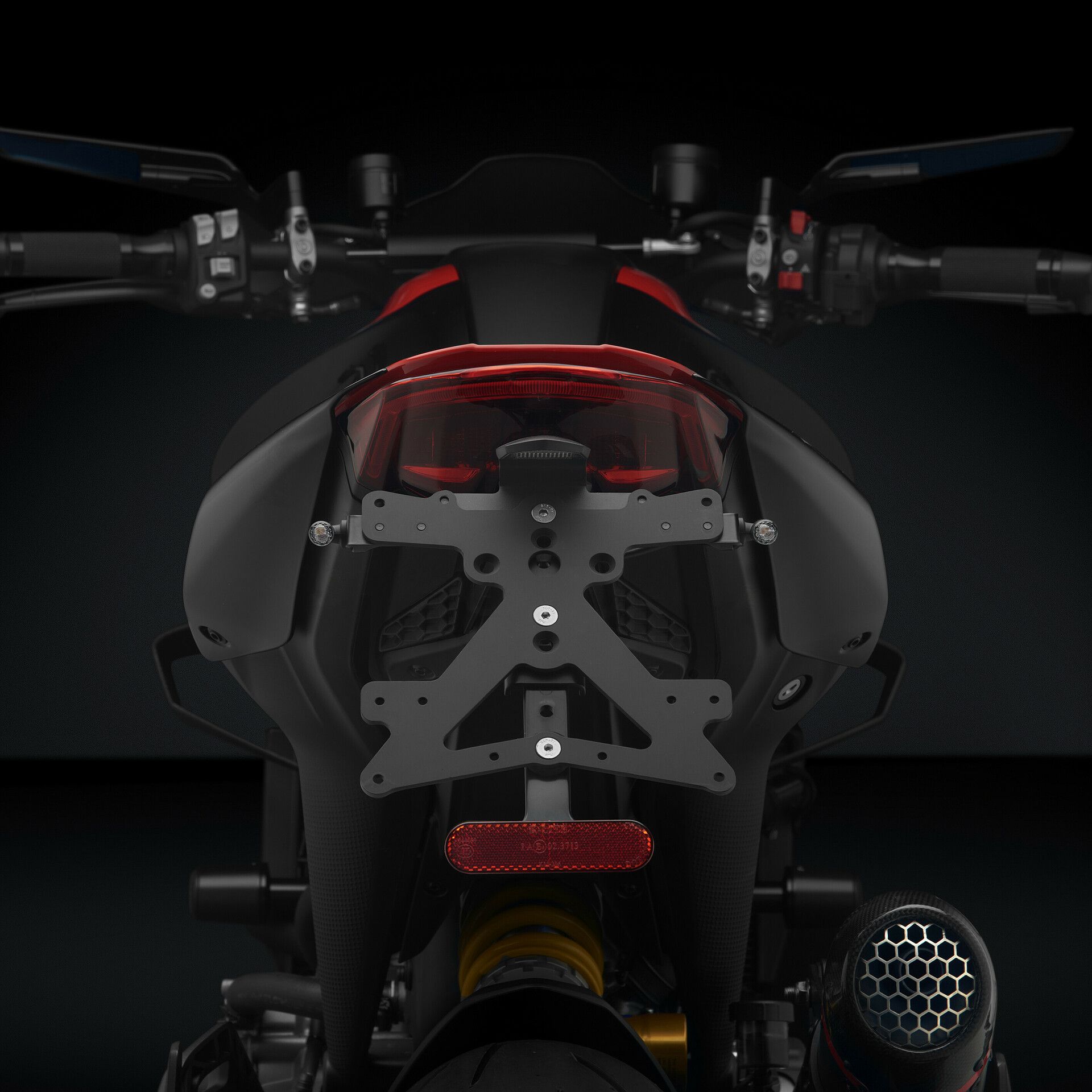 RIZOMA Kit portamatricula FOX - Foto 10 di 12