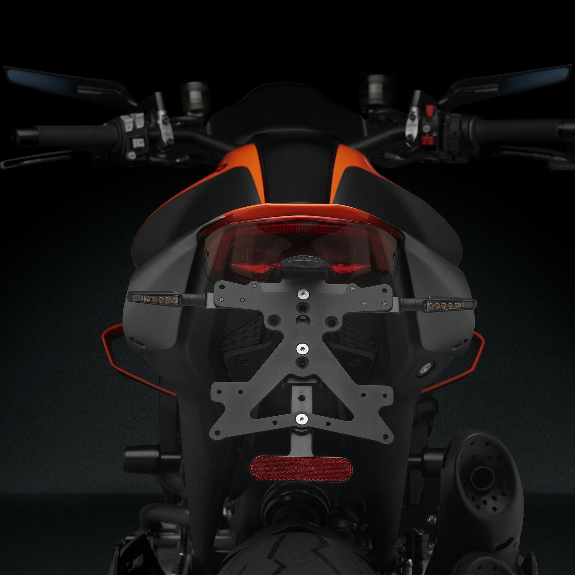 RIZOMA Kit portamatricula FOX - Foto 11 di 12