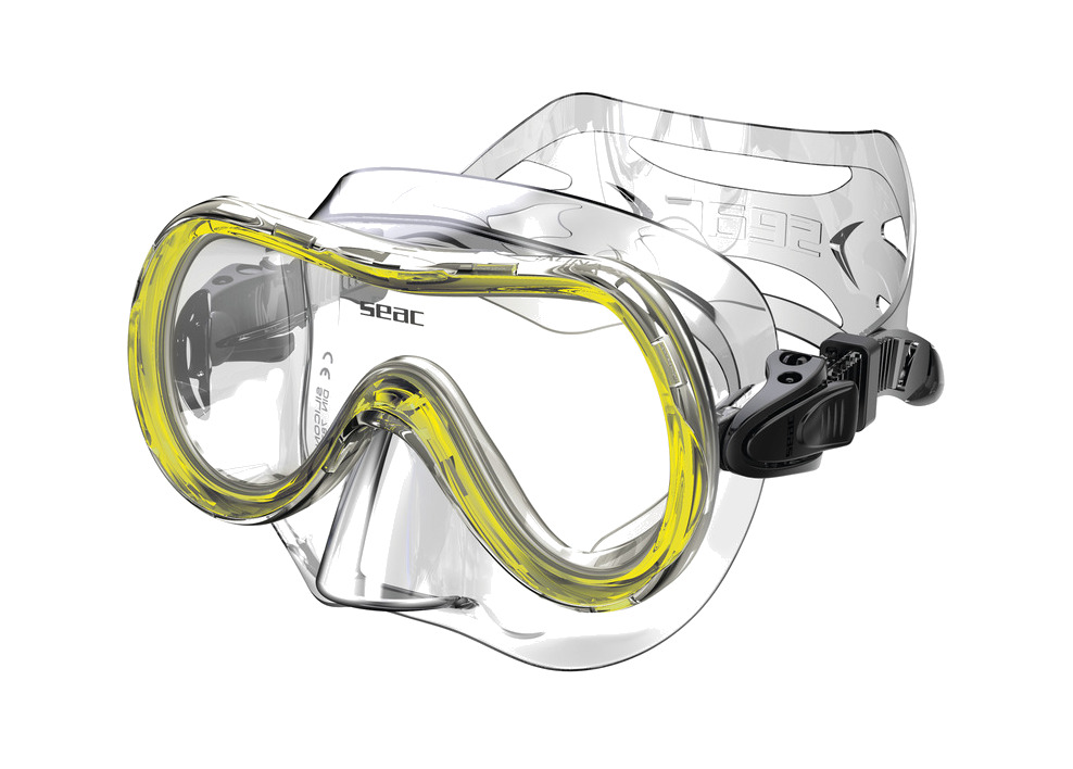 máscara de snorkel transparente salina