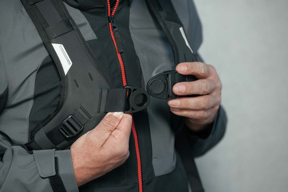 SW-MOTECH Mochila PRO COSMO 16L - Imagen 11 de 16