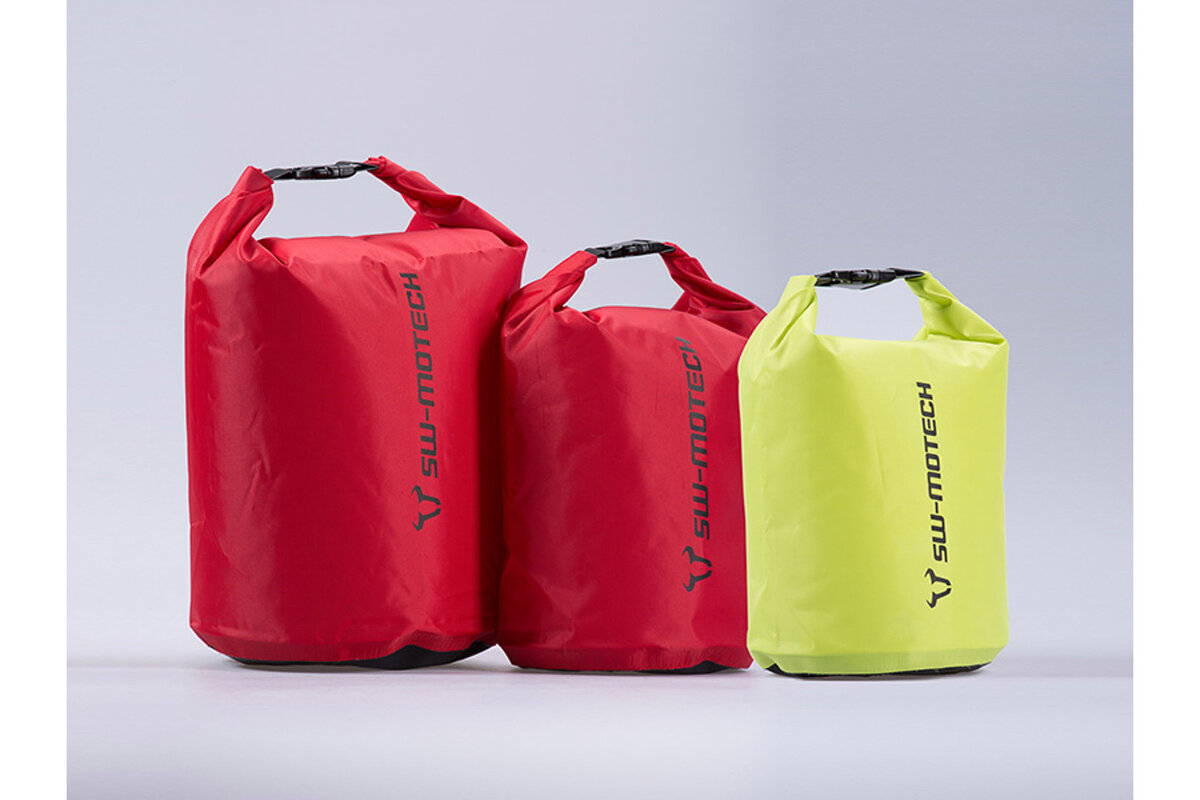 SW-MOTECH Set de bolsas impermeables de poliester DRYPACK 4/8/13L - Imagen 4 de 6