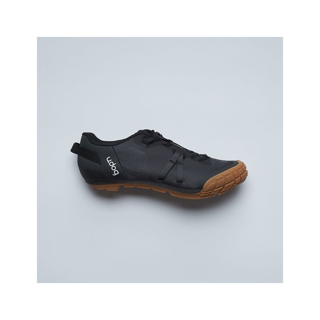 zapatillas de ciclismo para gravel con suela de carbono gravel distanza carbon ceniza