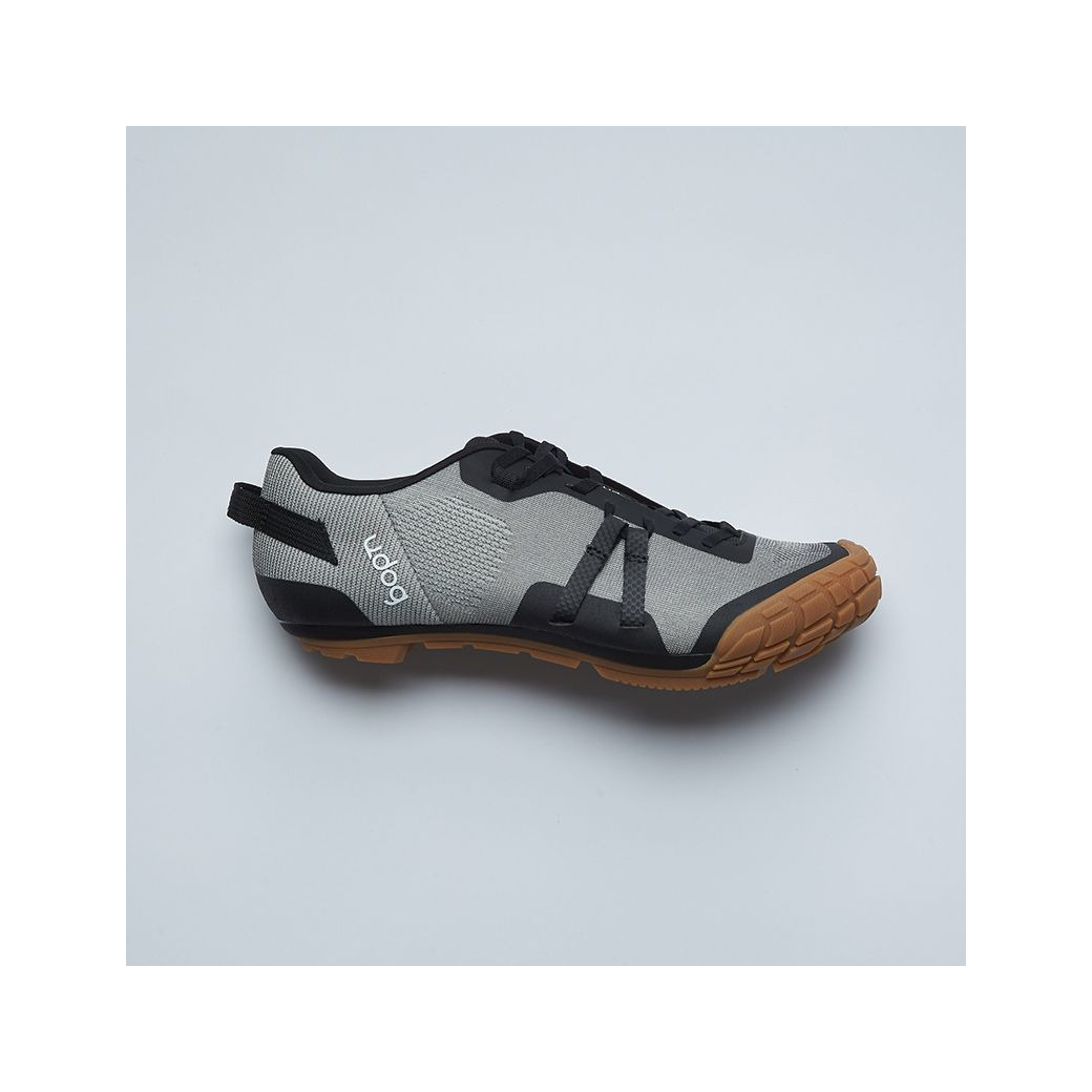zapatillas de ciclismo para gravel en color ceniza gravel distanza ceniza