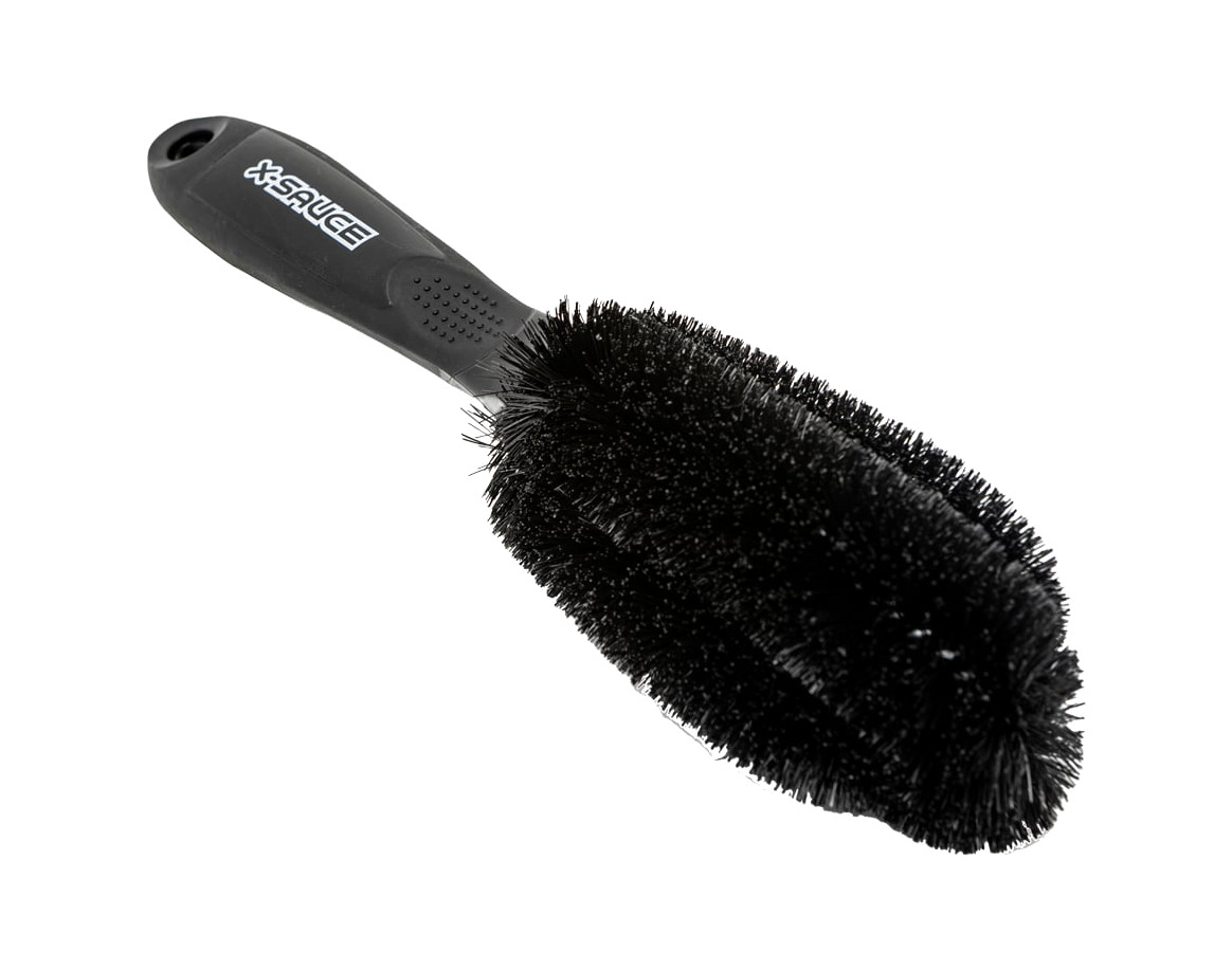 cepillo para limpieza ruedas